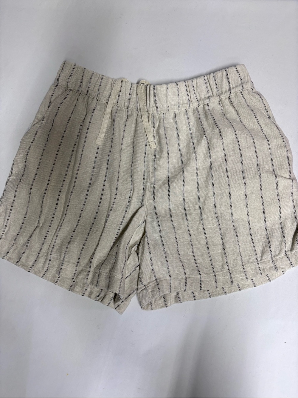 BLANKNYC Linen Blend Striped Pull On Shorts Women’s S Cream Black Drawstring